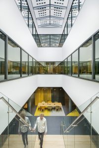 Leuning met LED Huis van de Gemeente Wijchen ILLUNOX 3