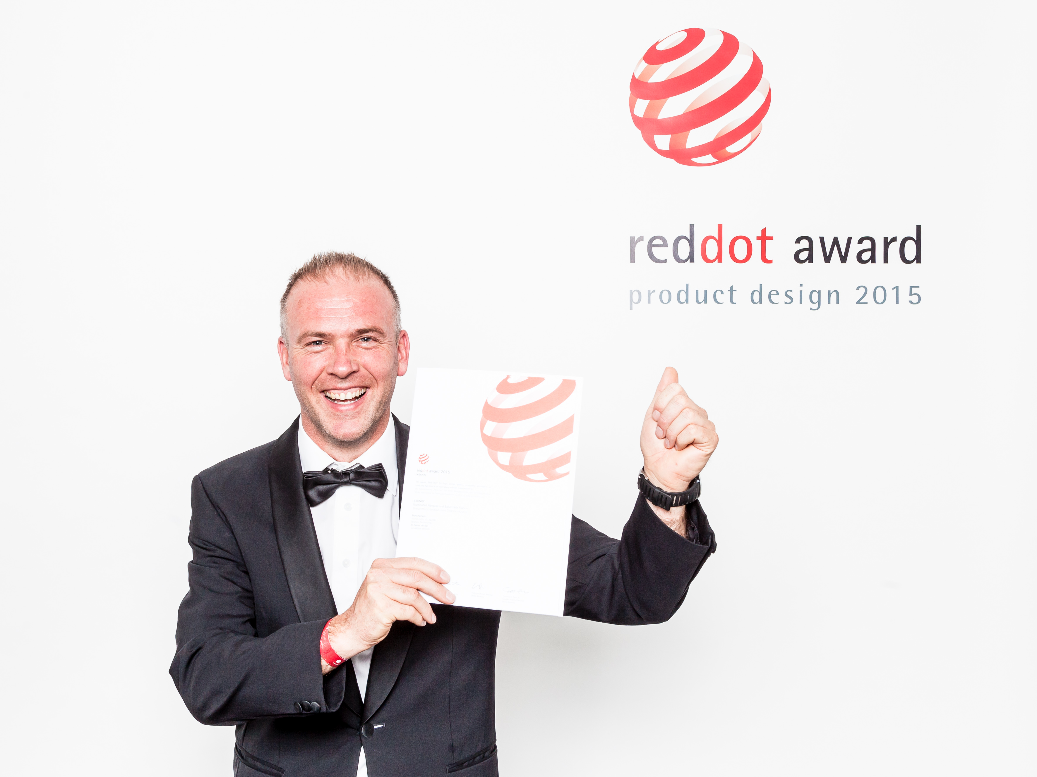 ILLUNOX® wint Red Dot Design Award 2015